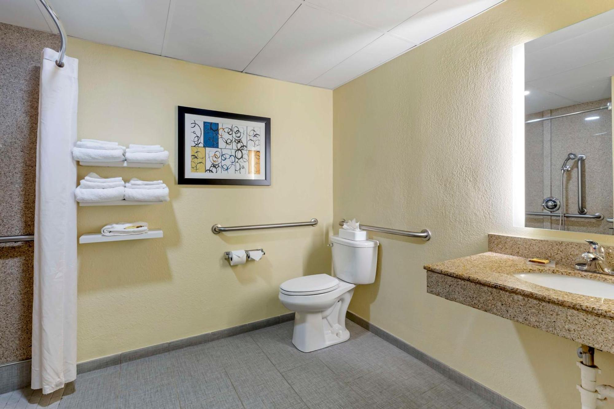 Best Western Plus North Shore Hotel Данверс Экстерьер фото