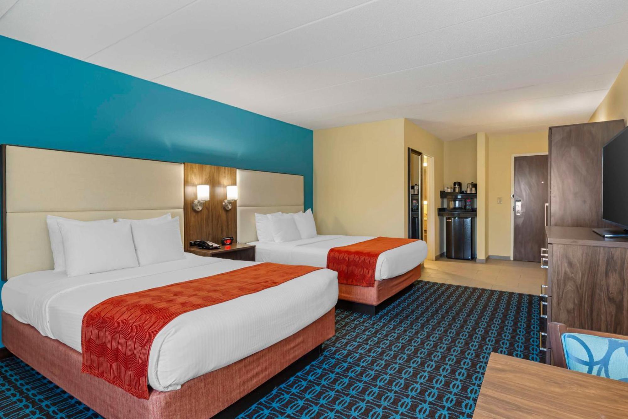 Best Western Plus North Shore Hotel Данверс Экстерьер фото
