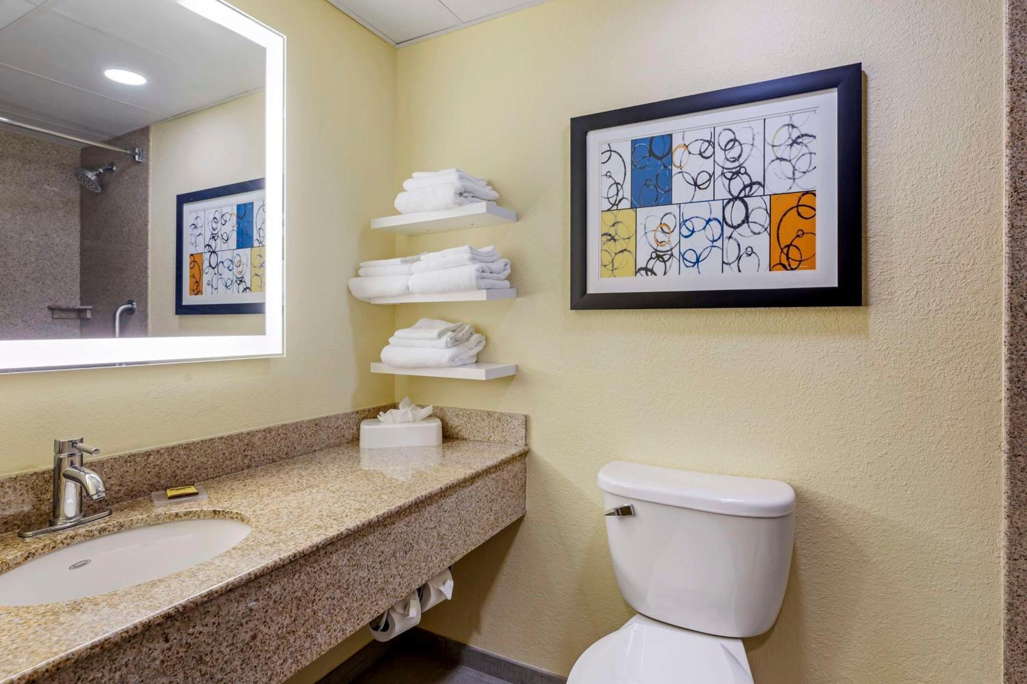 Best Western Plus North Shore Hotel Данверс Экстерьер фото