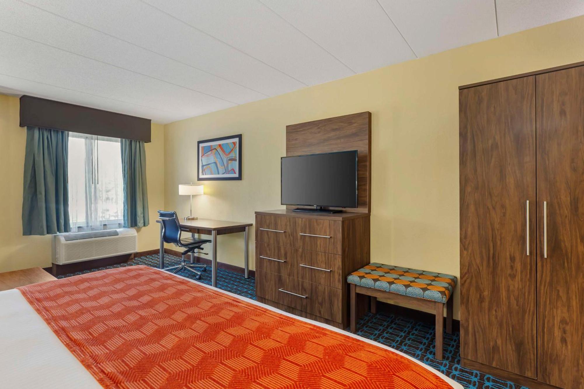 Best Western Plus North Shore Hotel Данверс Экстерьер фото
