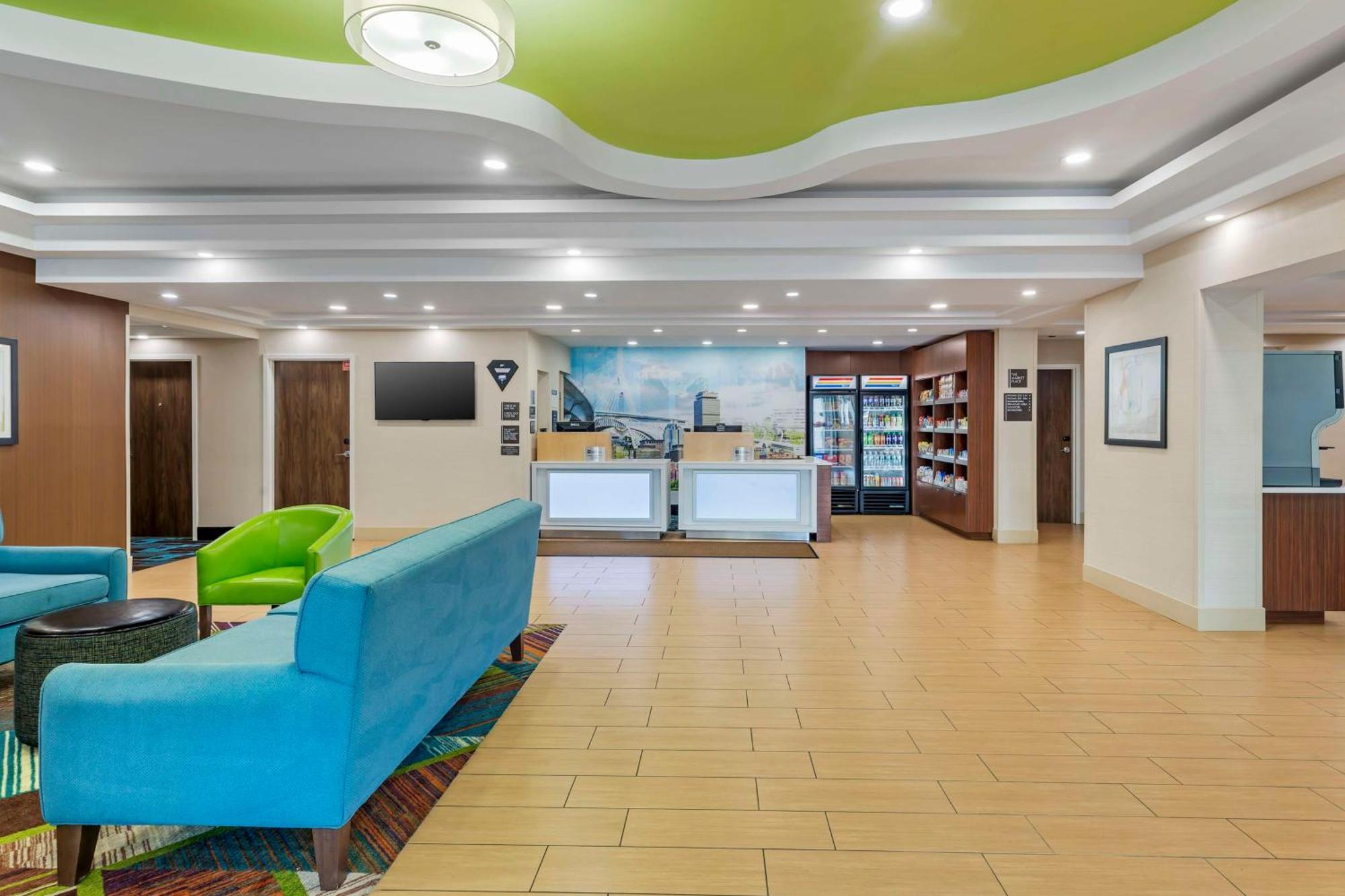 Best Western Plus North Shore Hotel Данверс Экстерьер фото