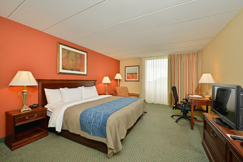 Best Western Plus North Shore Hotel Данверс Экстерьер фото
