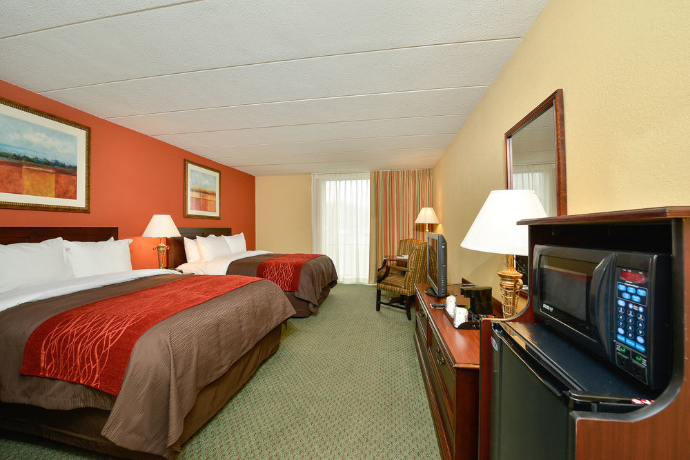 Best Western Plus North Shore Hotel Данверс Экстерьер фото
