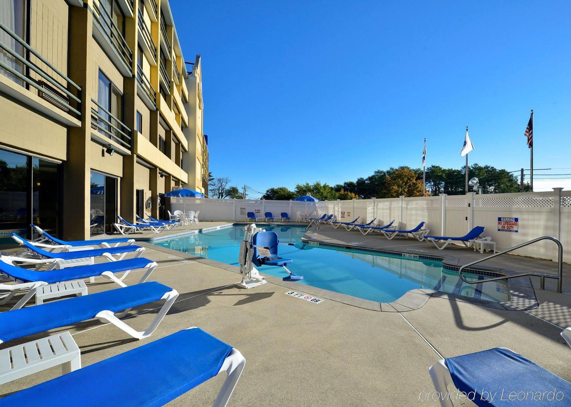 Best Western Plus North Shore Hotel Данверс Экстерьер фото