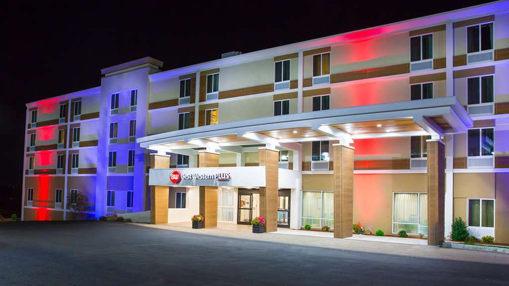 Best Western Plus North Shore Hotel Данверс Экстерьер фото